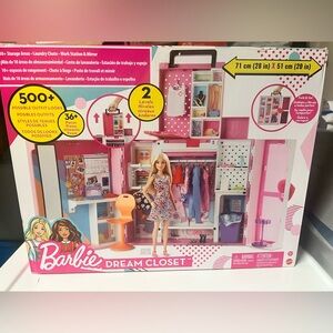 New Barbie Dream Closet - Pink and White. Perfect for a Barbie lovers.